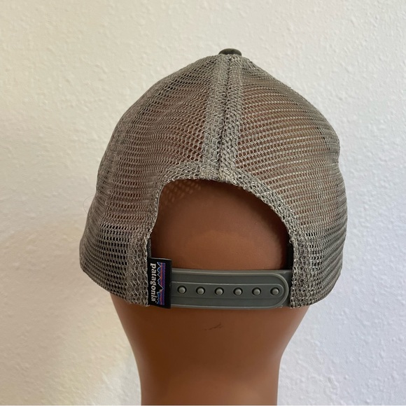 Patagonia Unisex Gray Wave Print Logo Trucker Hat - Picture 11 of 12